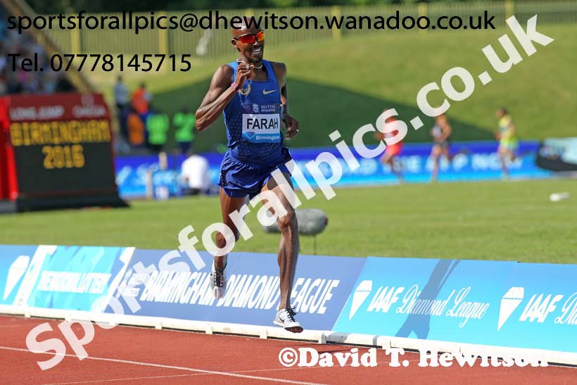 Mo Farah (GB) wins the mens 3000 metres, IAAF Diamond League, Birmingham. Photo: David T. Hewitson/Sports for All Pics